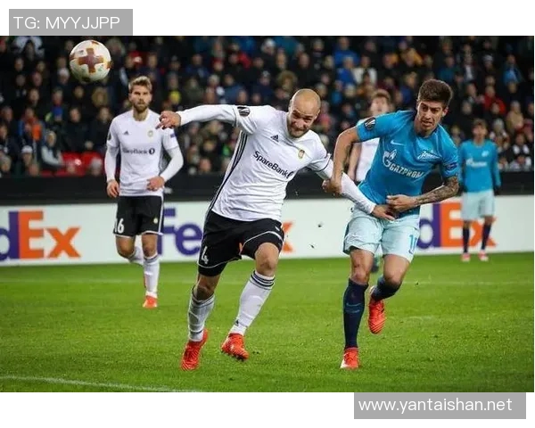 克里斯蒂安与罗森博格的激烈对决揭示足球战术与团队精神的较量 克里斯蒂安与罗森博格的激烈对决揭示足球战术与团队精神的较量