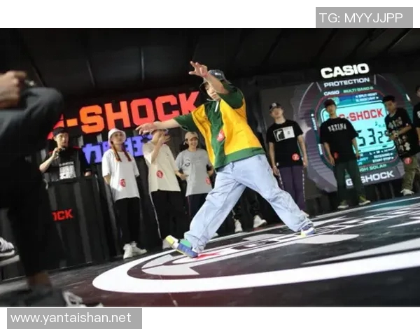 北京滑板队在世界街舞大赛中以92分高居积分榜首位