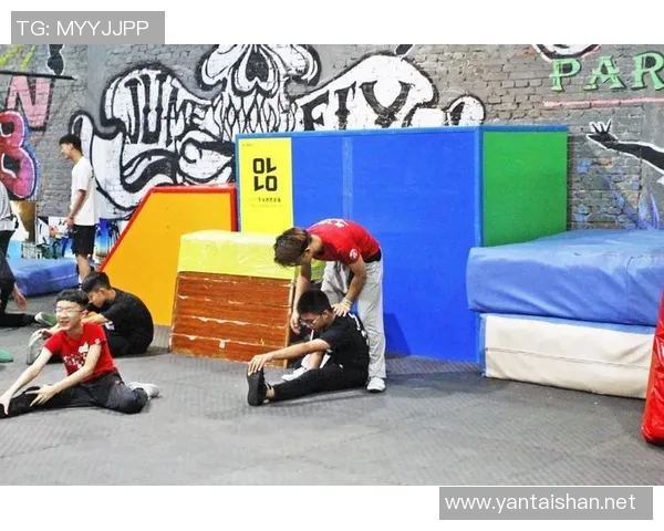 武汉极限运动队与成都极限运动队赛后复盘分析比赛节奏与策略对比 武汉极限运动队与成都极限运动队赛后复盘分析比赛节奏与策略对比